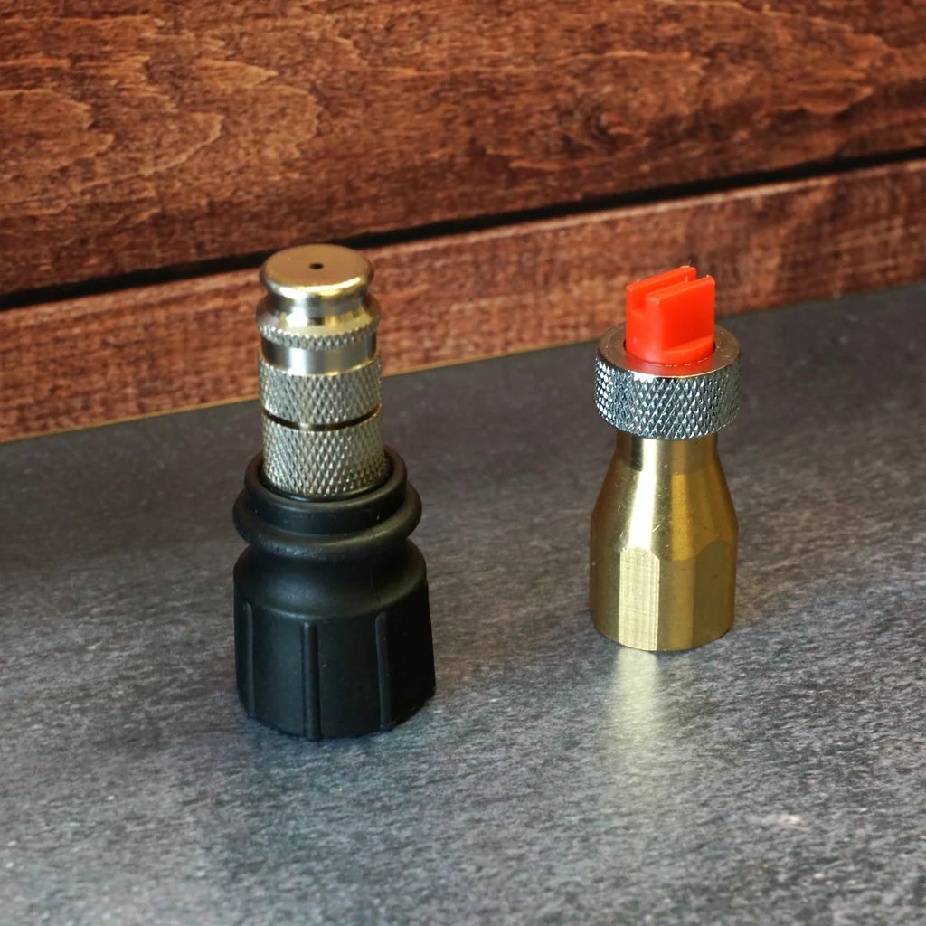 💪2L pump foam sprayer (3 nozzles for free)